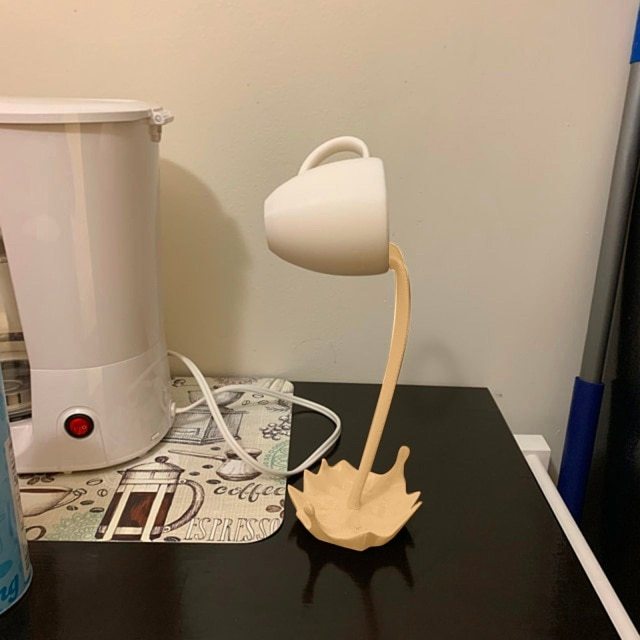 Floating Coffee Cup Sculpture – Creative Pouring Coffee Mug Ornament for Kitchen & Home Décor